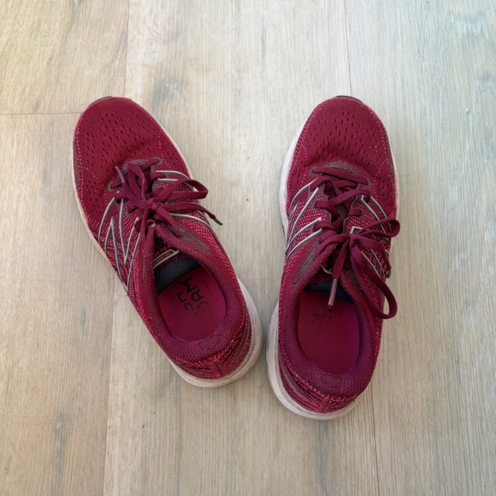 New Balance 860s